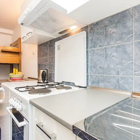 Two-bedroom In I Apartment Malinska