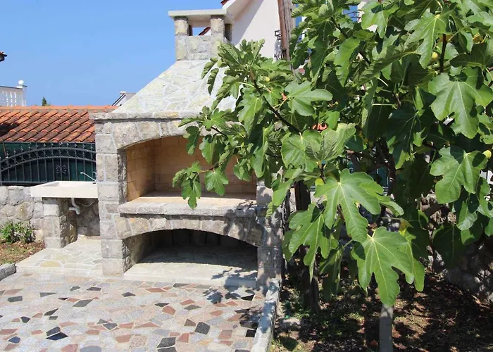 Two-bedroom In I Malinska