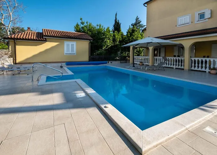 Two-bedroom In I Malinska
