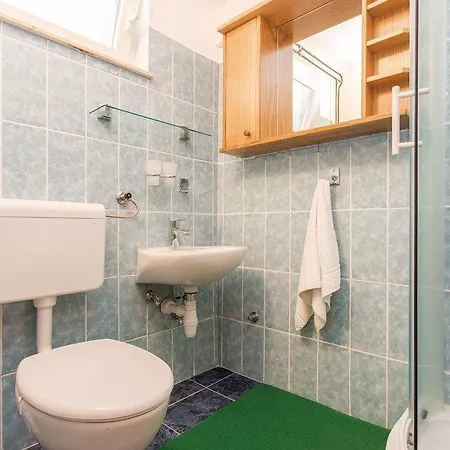 Two-bedroom In I *