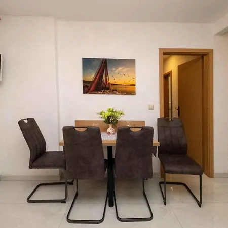Two-bedroom In I Apartamento Malinska