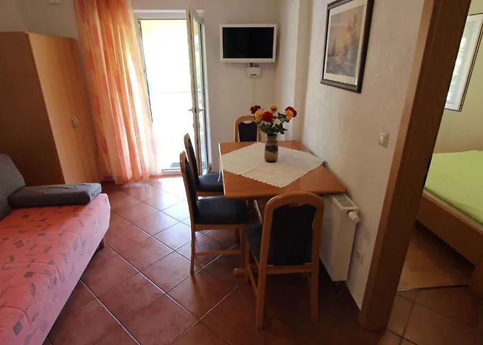 Two-bedroom In I * Malinska
