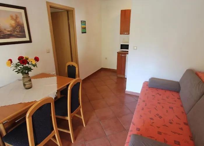 Two-bedroom In I * Malinska