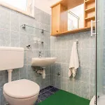 Two-bedroom In I *