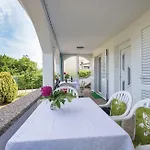 Two-bedroom In I *